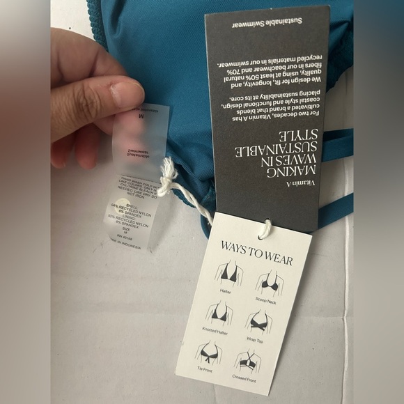 NWT Vitamin A Women’s Halter Swim Bikini Top M - Picture 5 of 5